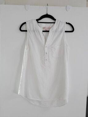White Sleeveless Henley-Size L